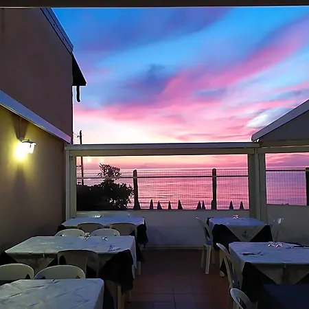 Il Turistico Aparthotel 3*