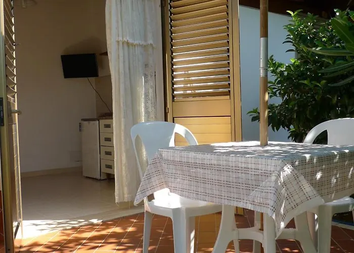 Il Turistico זמברונה