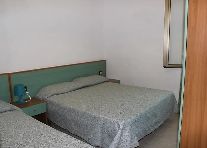 Il Turistico מלון דירות זמברונה